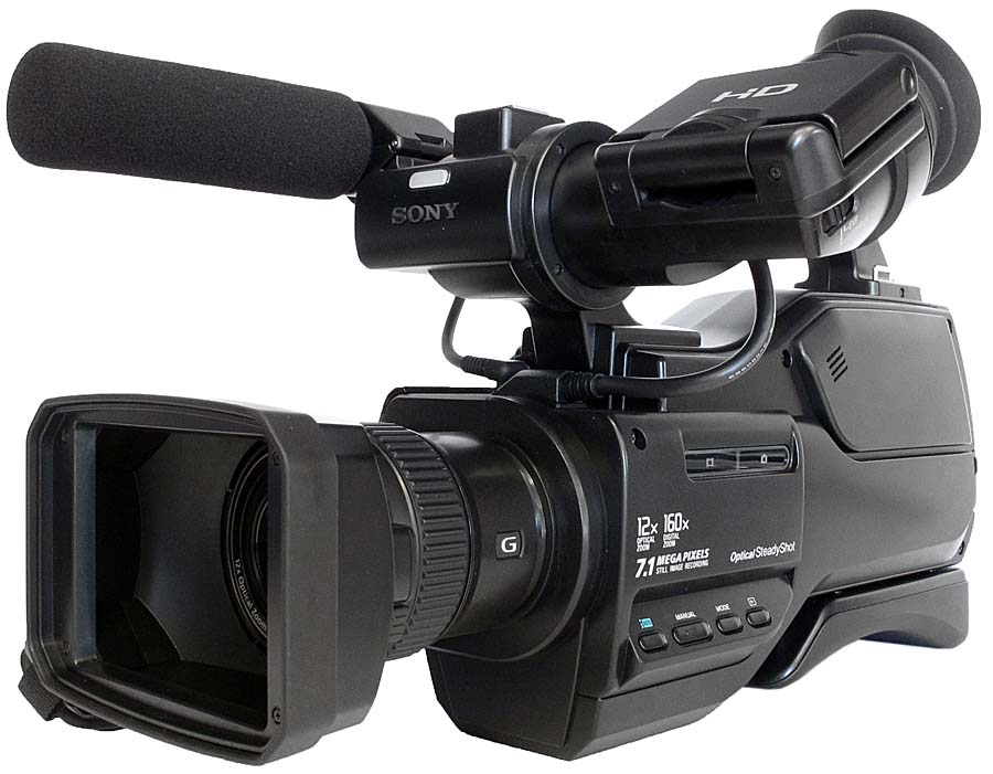 Videokamera Sony HXR-MC200 v přední perspektivě