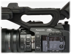 Panasonic HC-X1: detail ovládání za prstenci manuálů Panasonic HC-X1: detail ovládání za prstenci manuálů